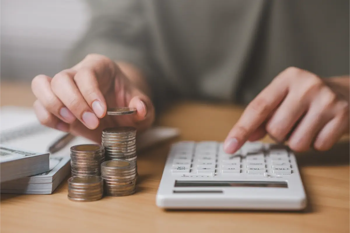 besparen, geld tellen, kosten, uitgaven
