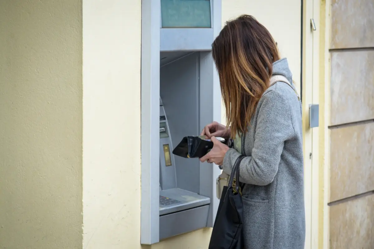 bankautomaat geld afhalen